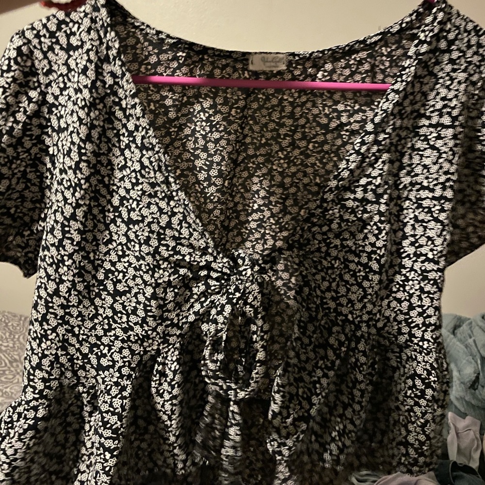 Brandy Melville tie front